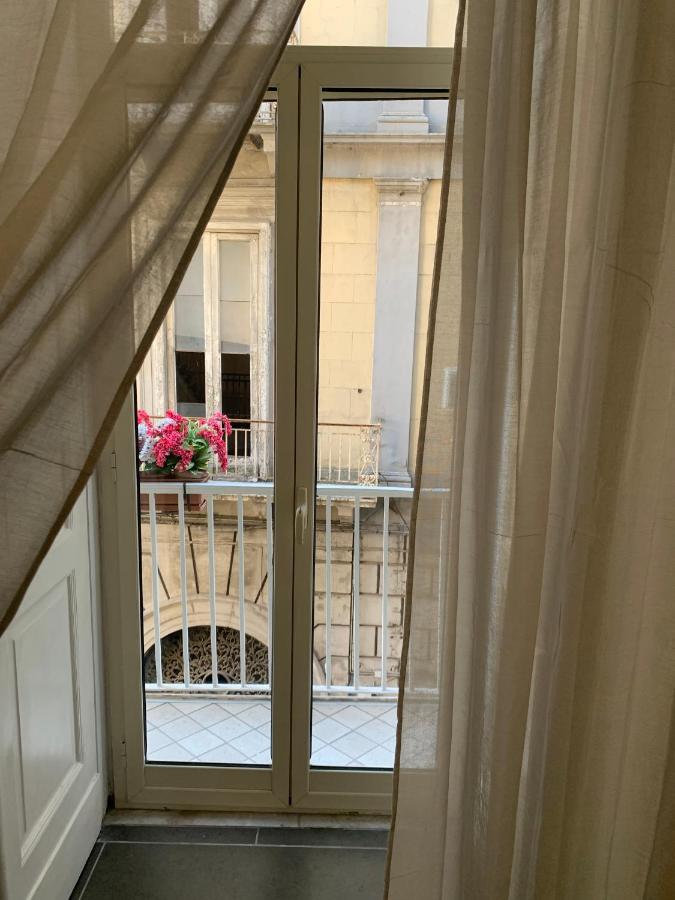 Bed and Breakfast Beatrice Royal à Naples Extérieur photo